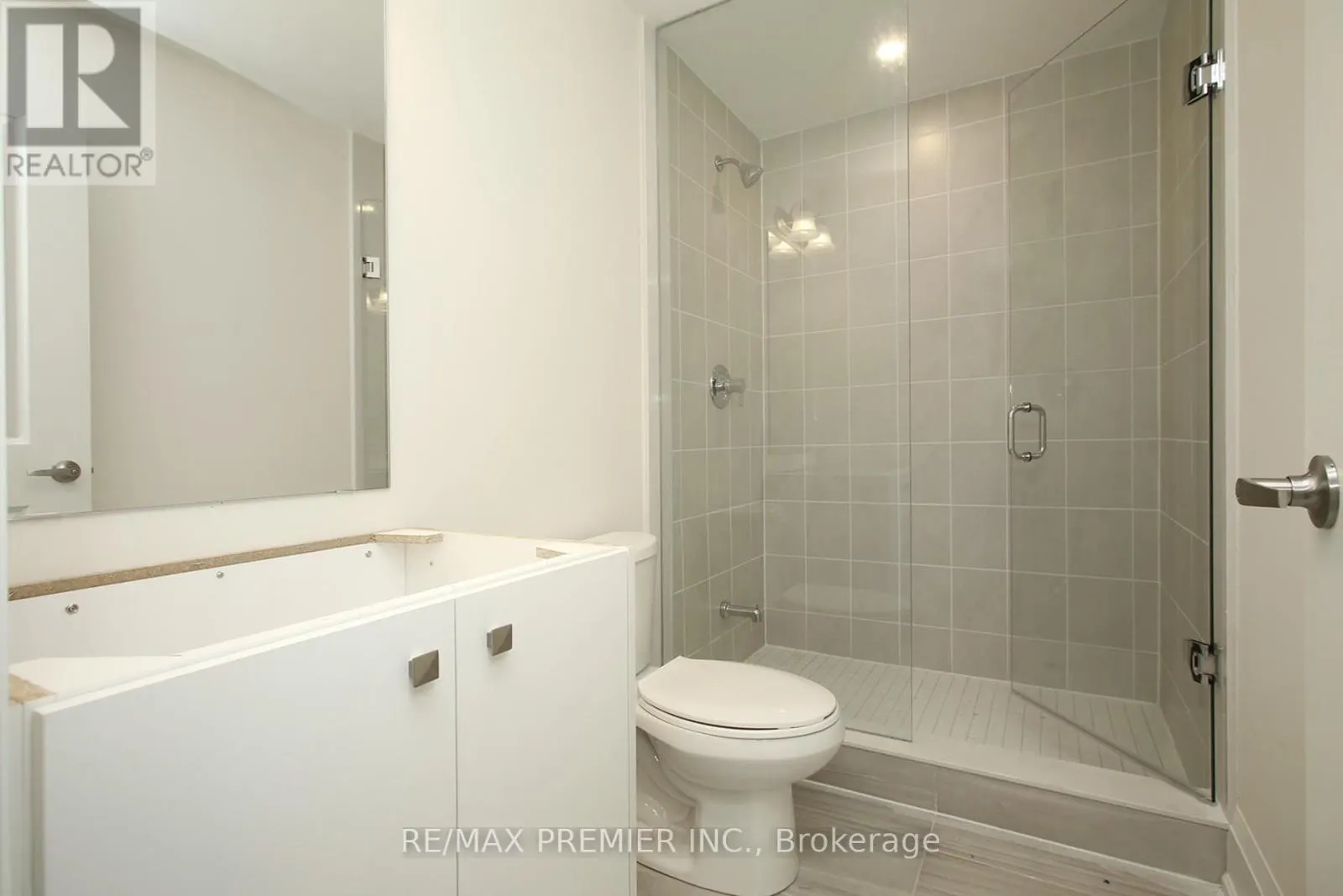 LOWER - 590 KLEINBURG SUMMIT WAY