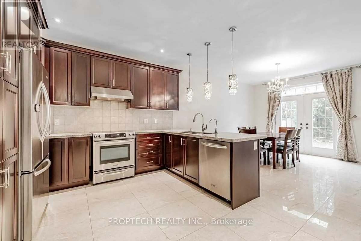 65 MAGDALAN CRESCENT
