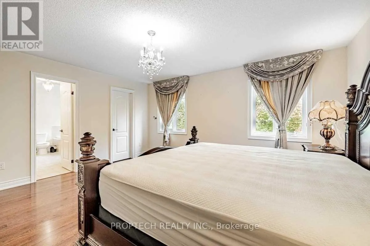 65 MAGDALAN CRESCENT
