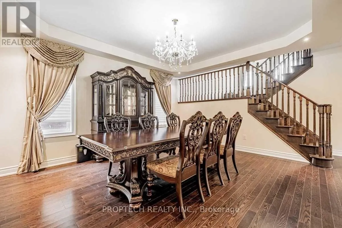 65 MAGDALAN CRESCENT