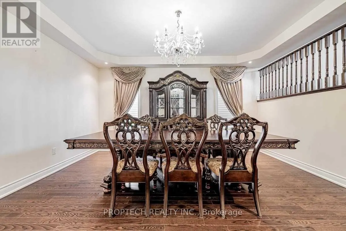 65 MAGDALAN CRESCENT