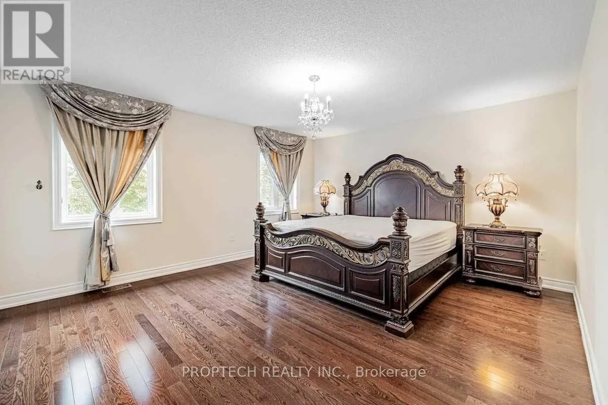 65 MAGDALAN CRESCENT
