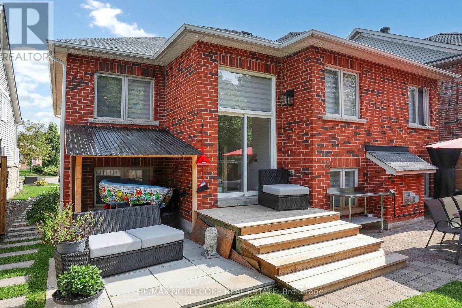 35 MILL DAM COURT