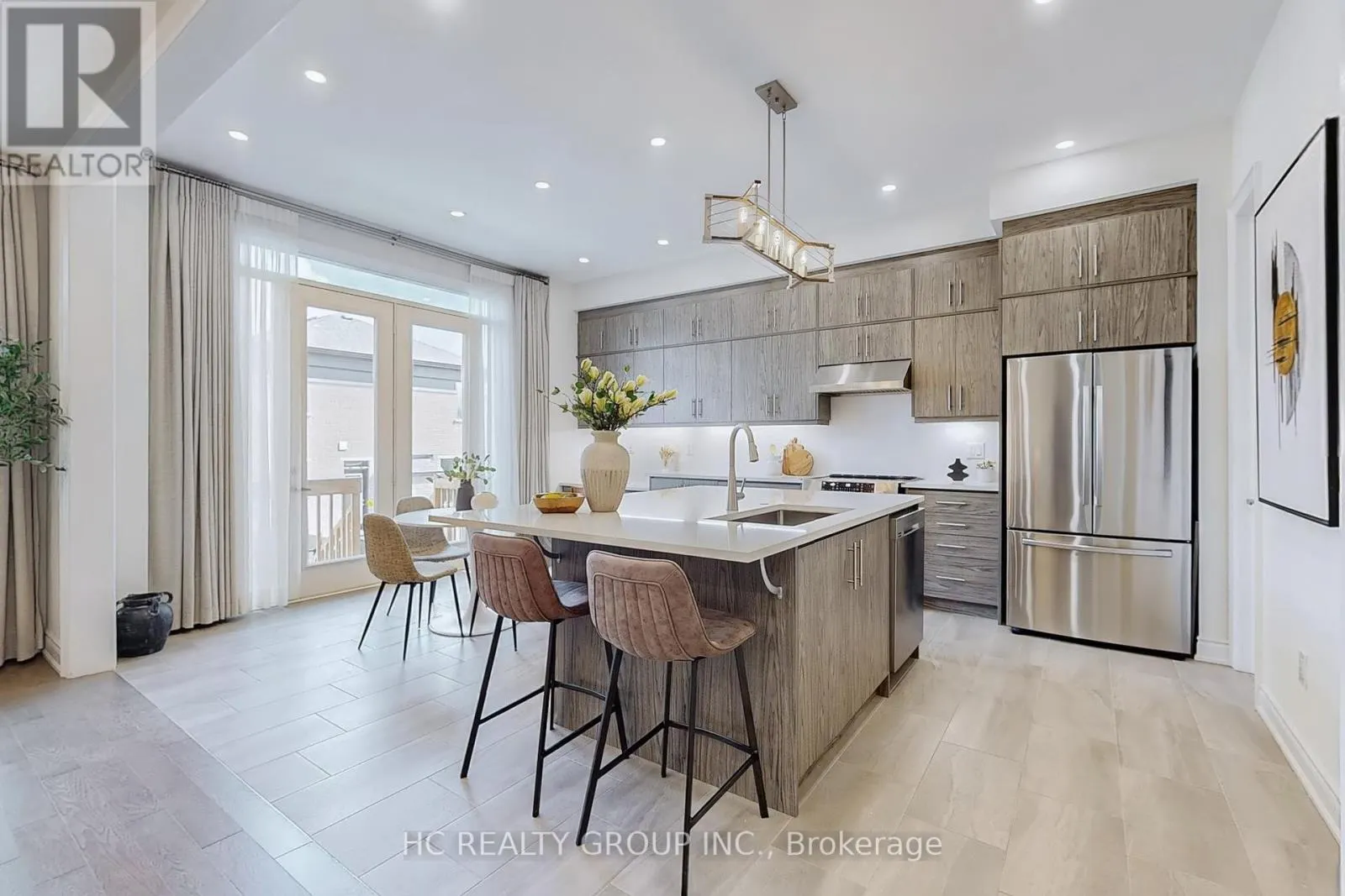 285 BEAVERBRAE DRIVE