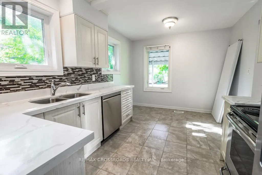 MAIN - 407 MARYBAY CRESCENT