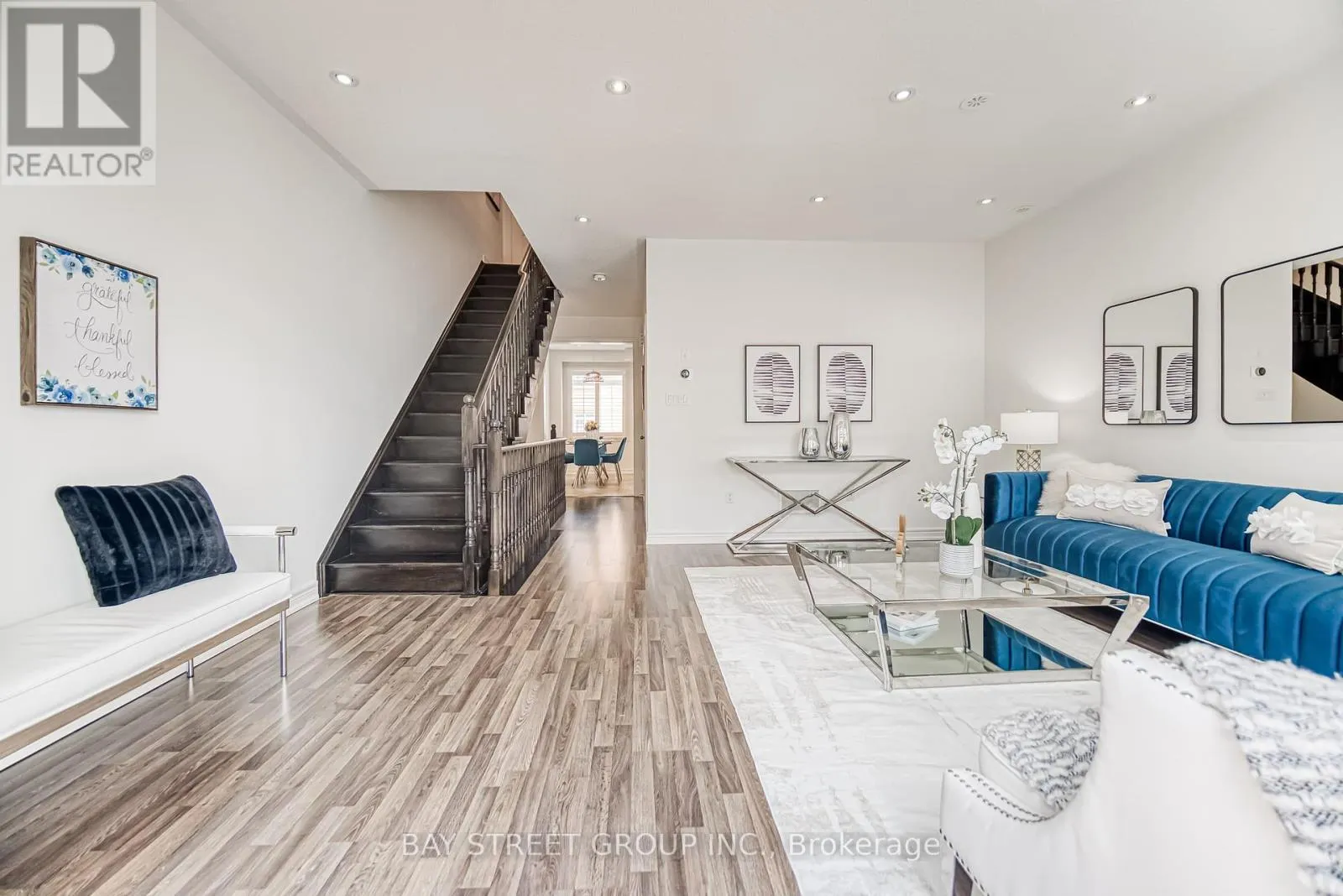 26 FANNY GROVE WAY
