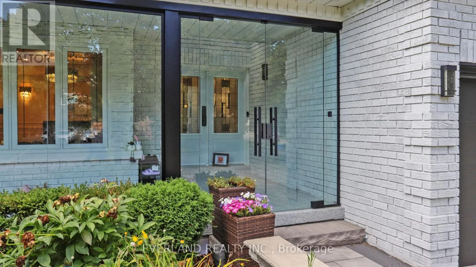 1109 SECRETARIATE ROAD
