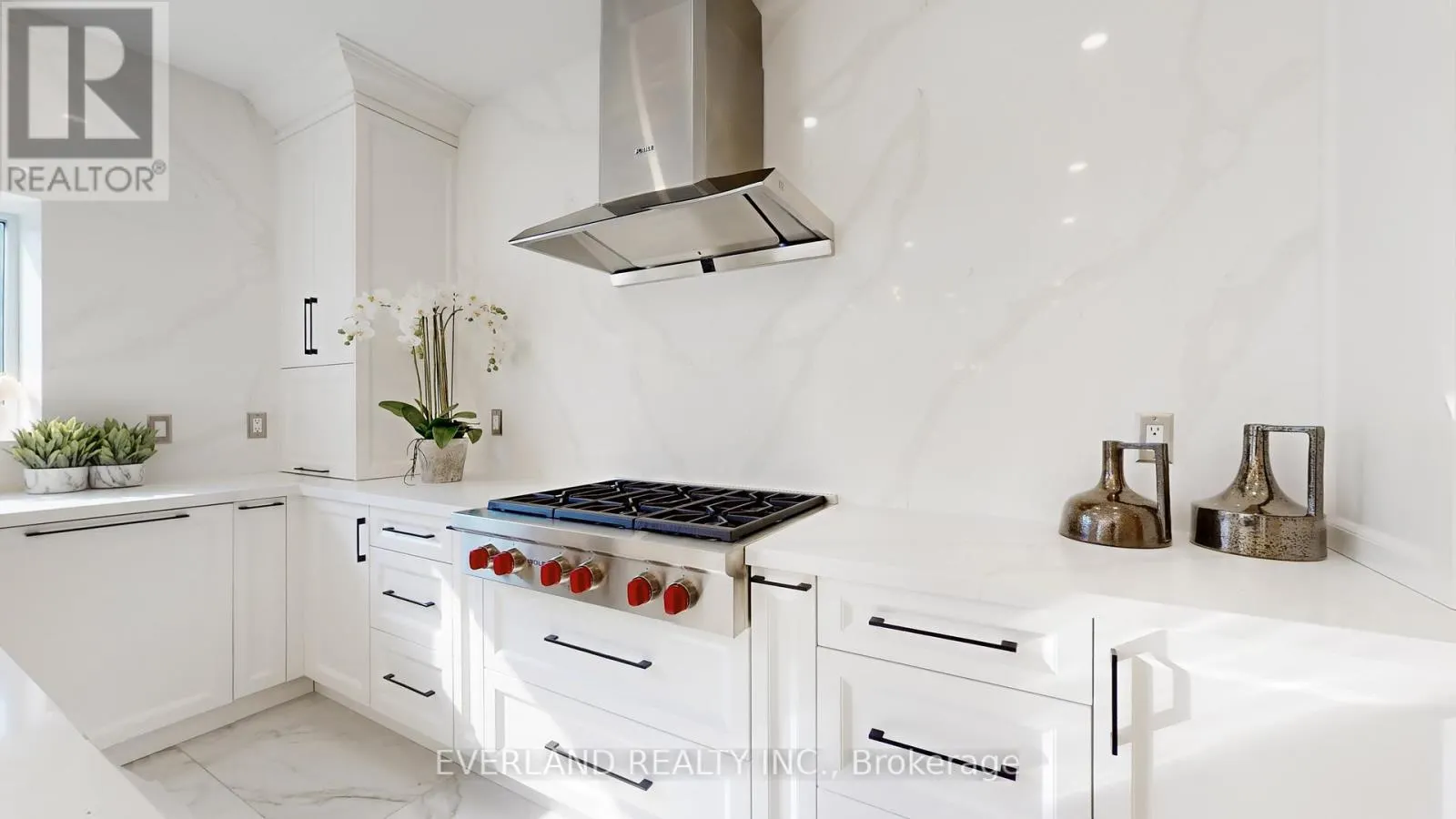 1109 SECRETARIATE ROAD