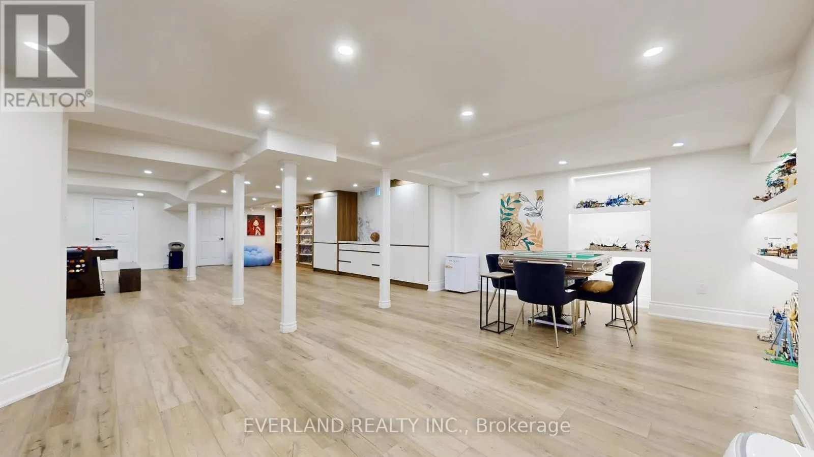 1109 SECRETARIATE ROAD