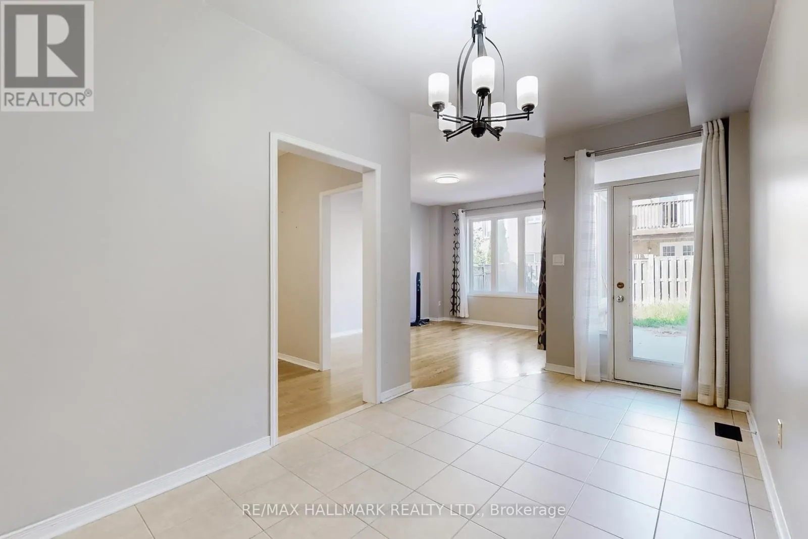 18 CATALPA CRESCENT