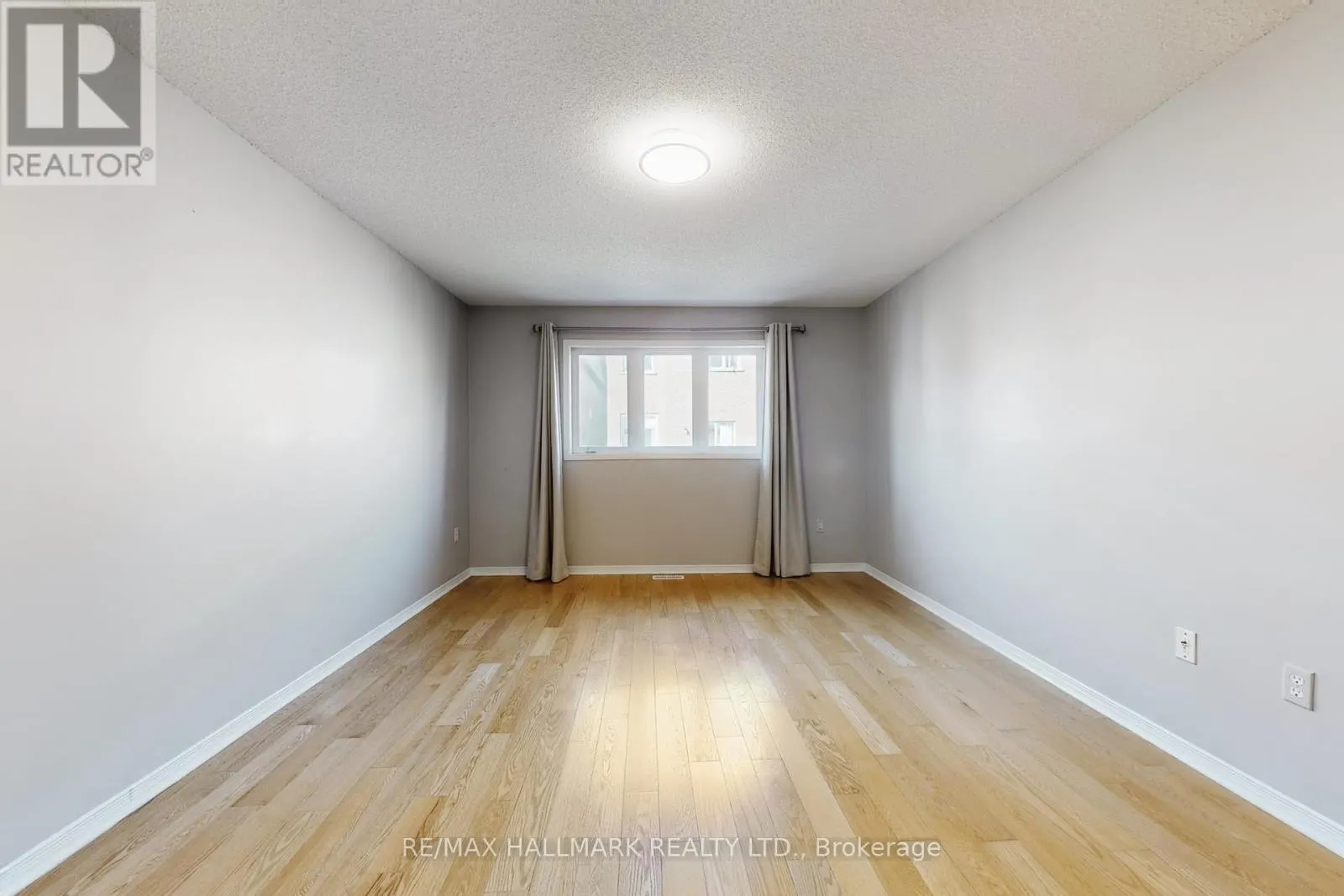 18 CATALPA CRESCENT