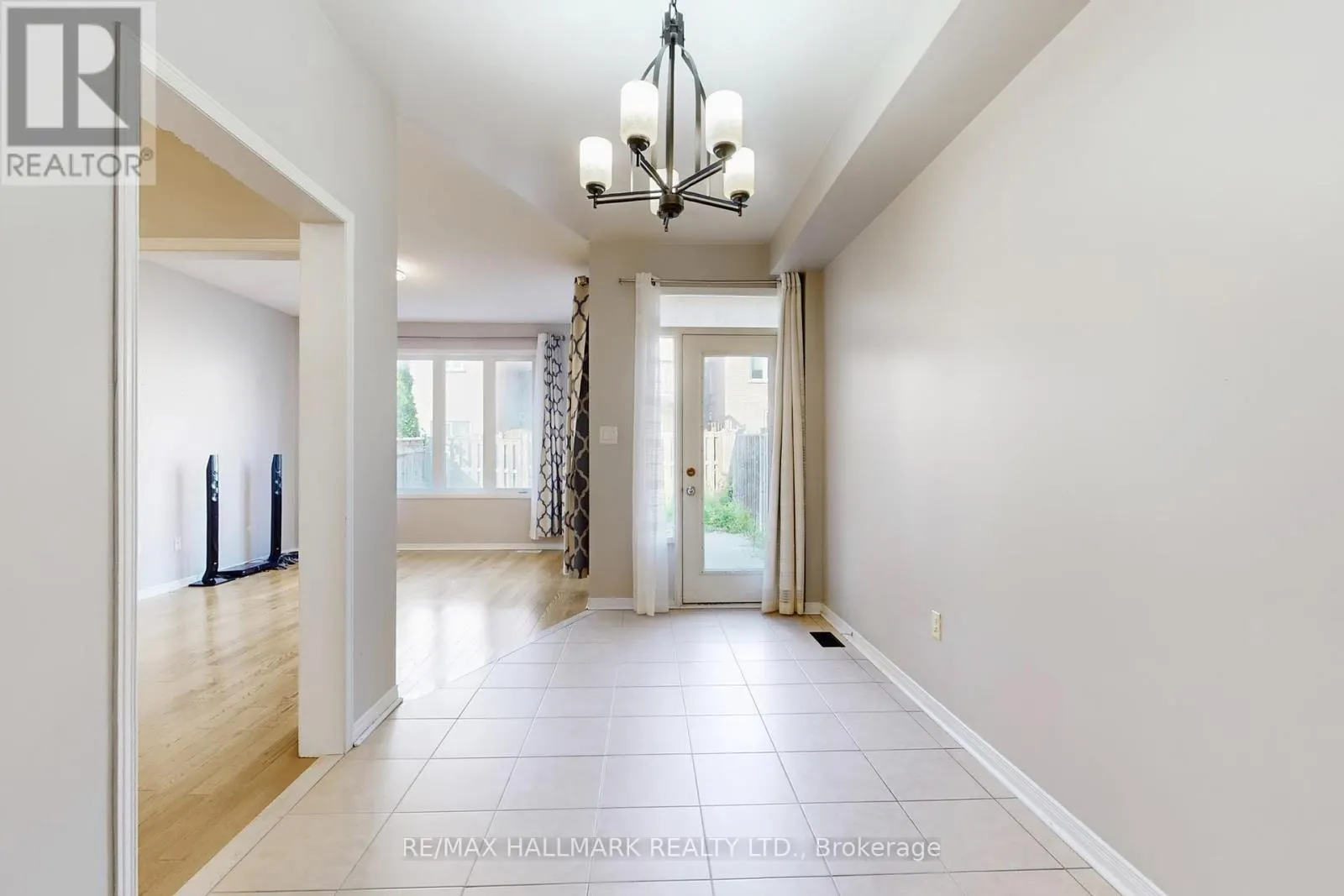 18 CATALPA CRESCENT