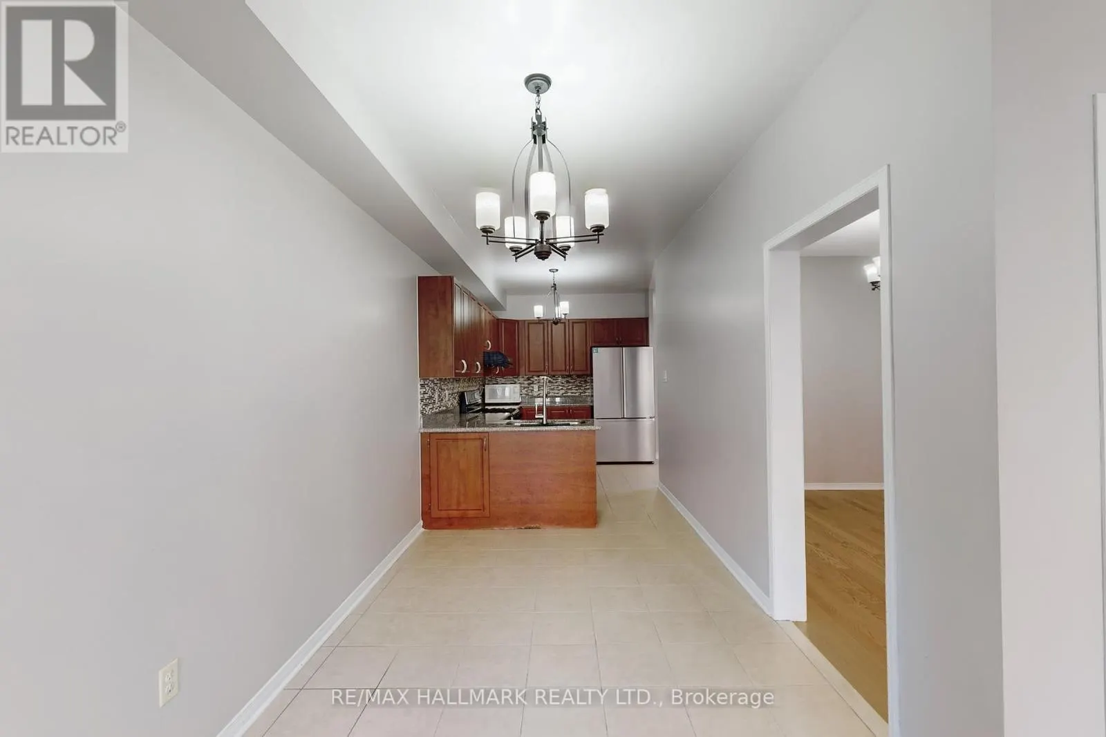 18 CATALPA CRESCENT