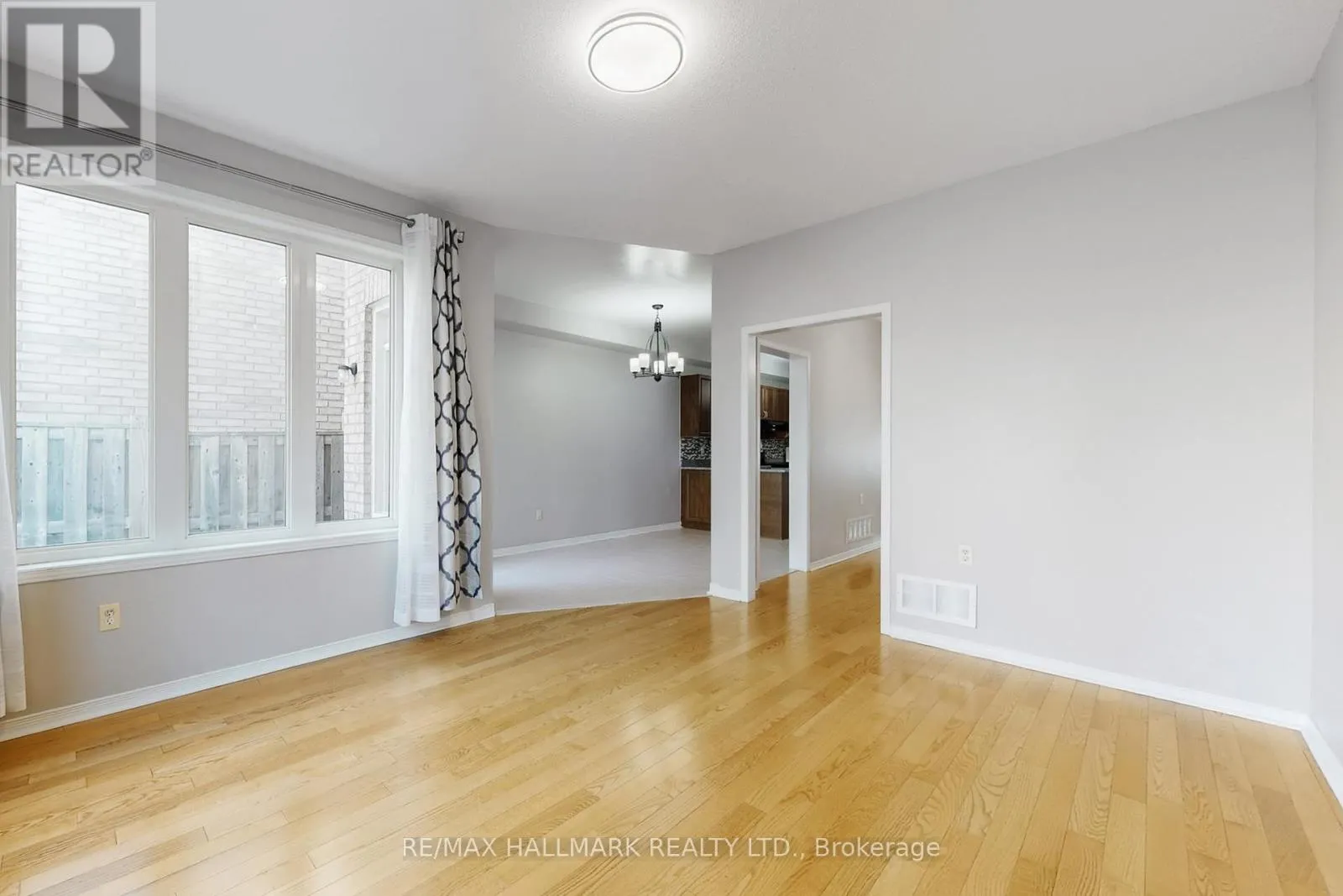 18 CATALPA CRESCENT