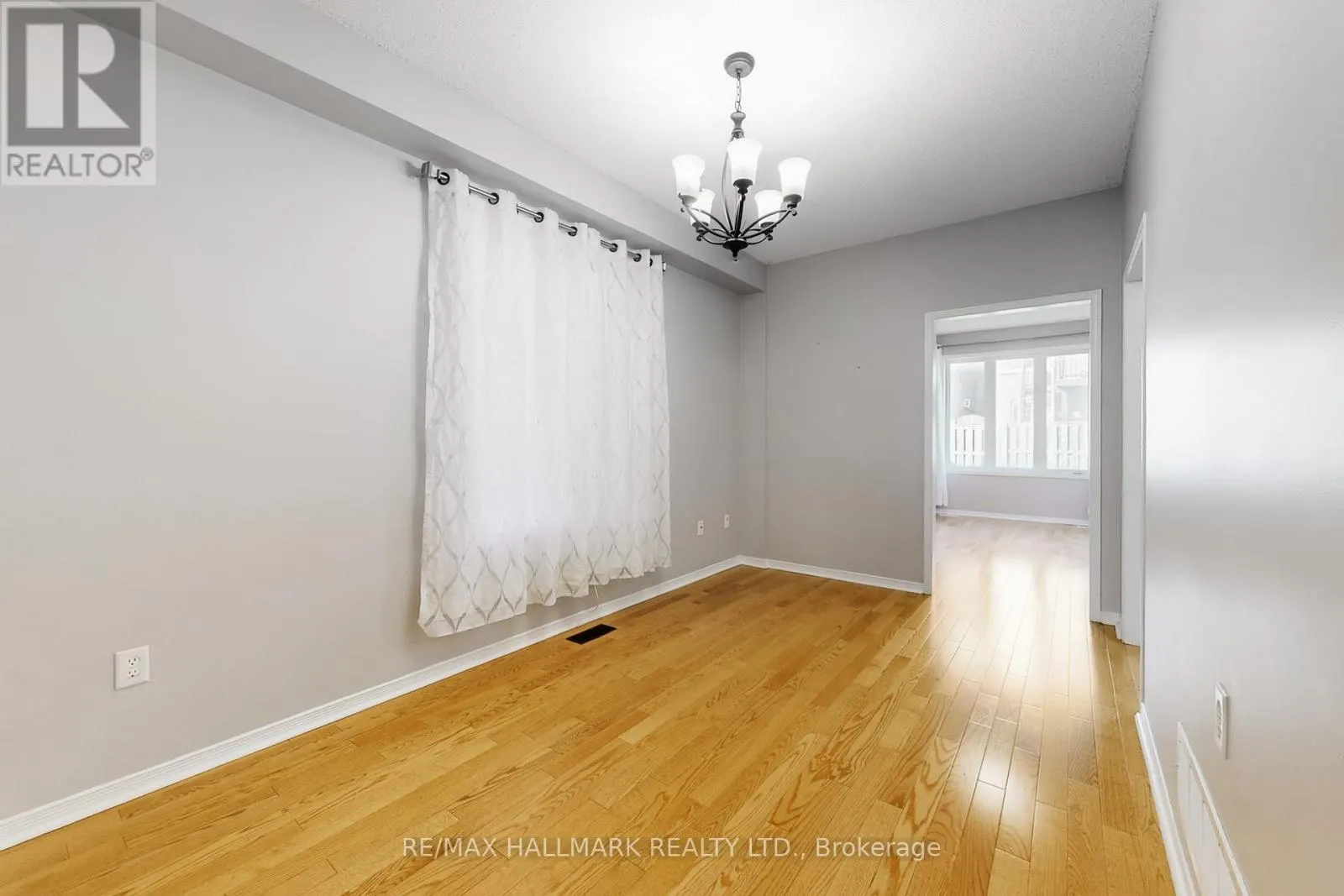 18 CATALPA CRESCENT