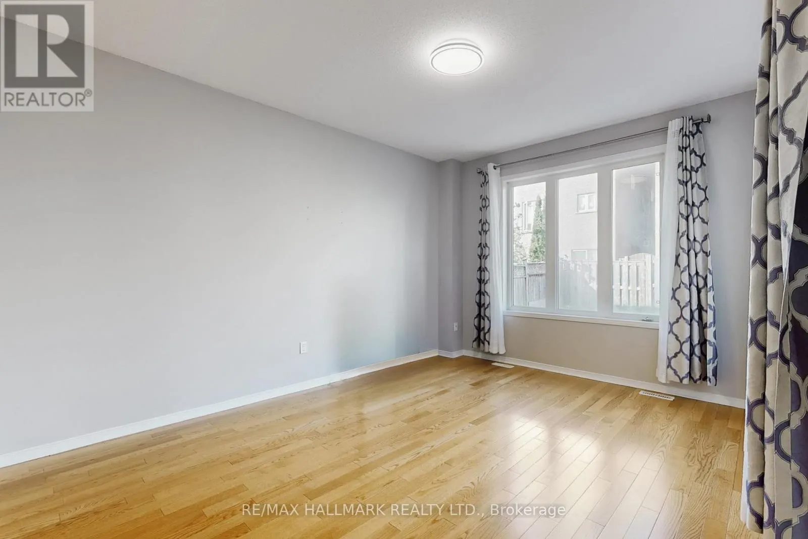 18 CATALPA CRESCENT