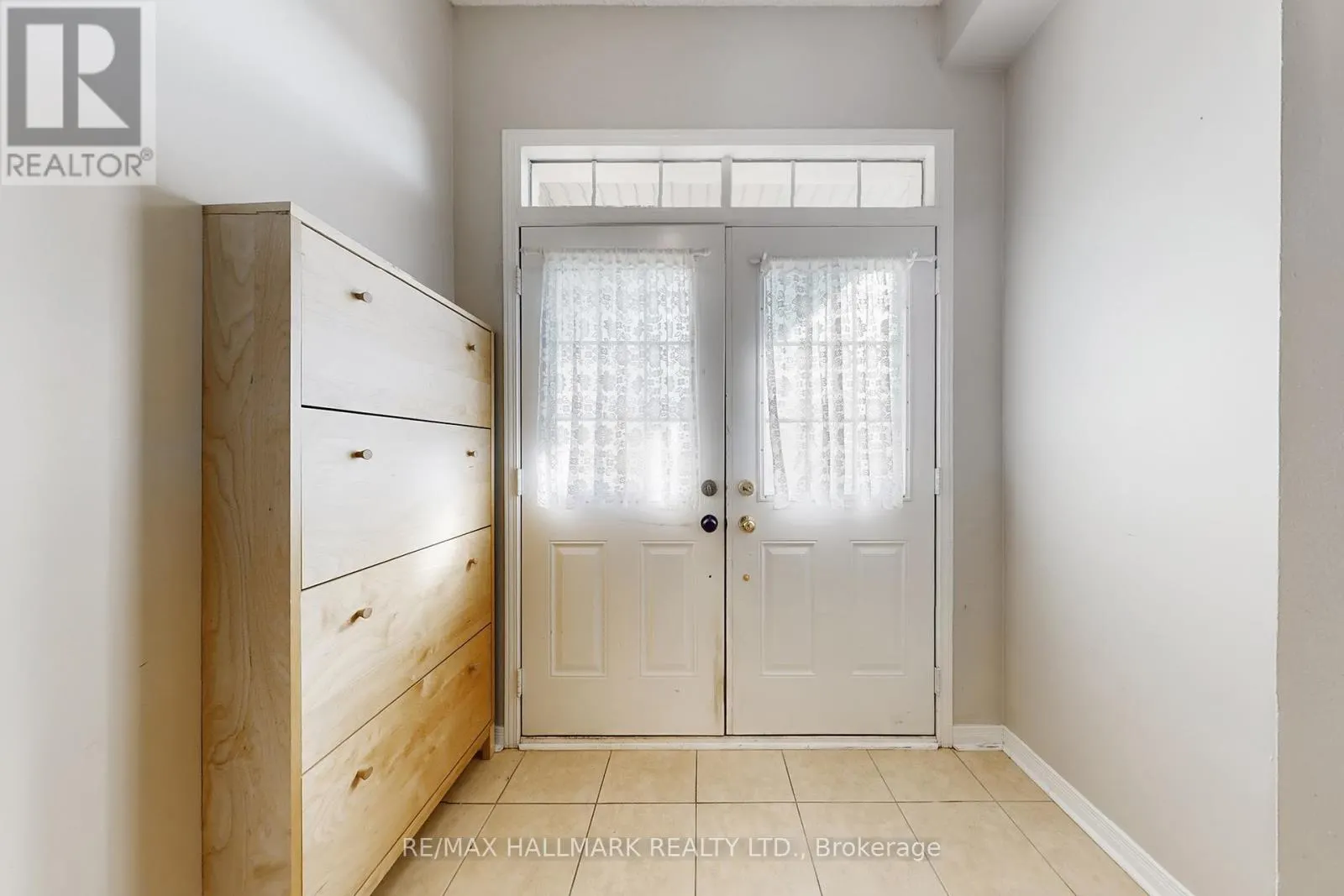 18 CATALPA CRESCENT