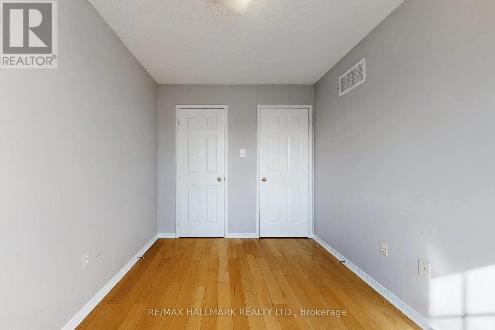 18 CATALPA CRESCENT