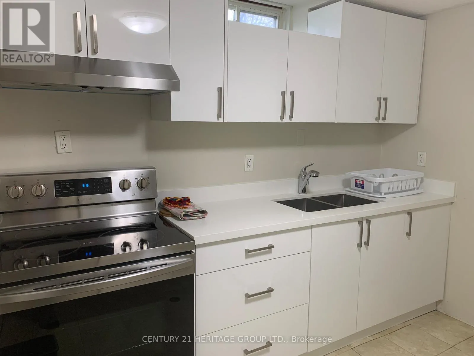 BASEMENT - 964 FERNDALE CRESCENT