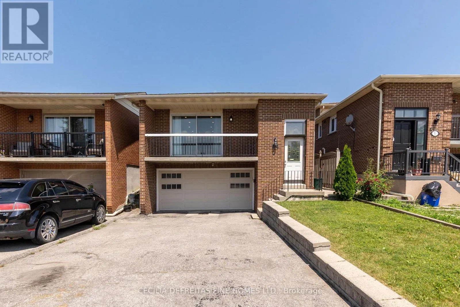 LOWER - 54 ASHBURN CRESCENT