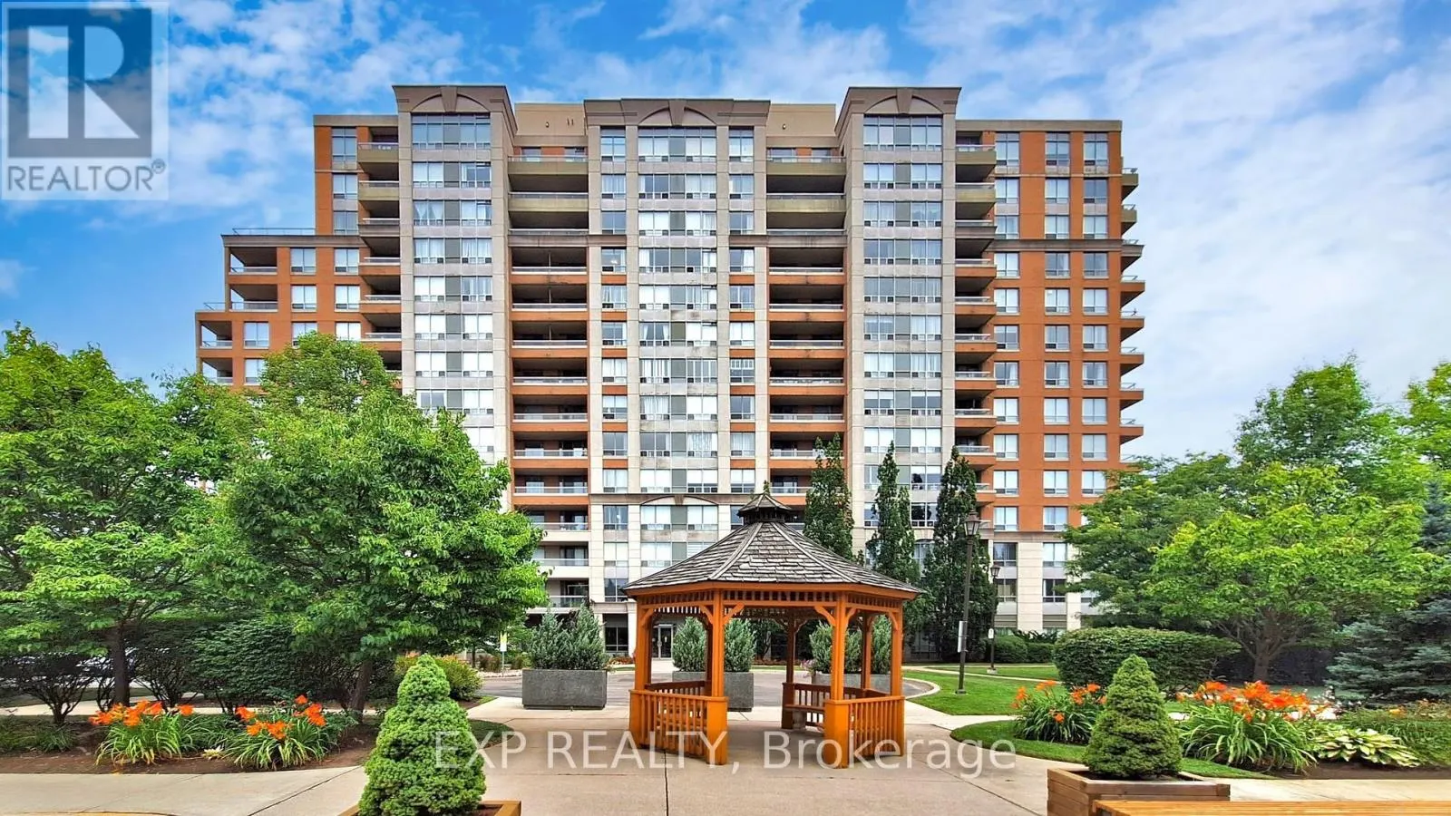 PH6 - 29 NORTHERN HEIGHTS DRIVE