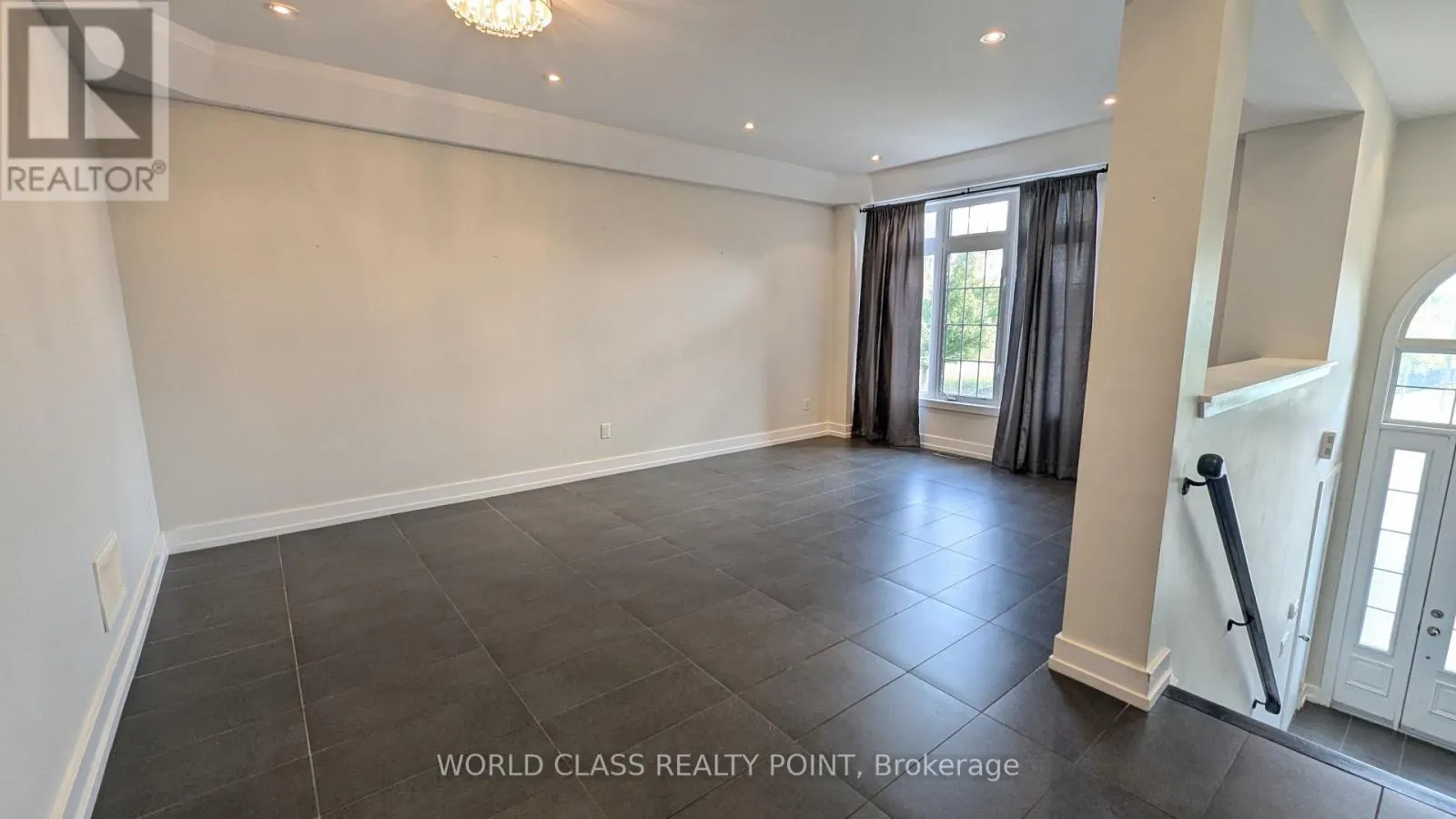 22 GESHER CRESCENT