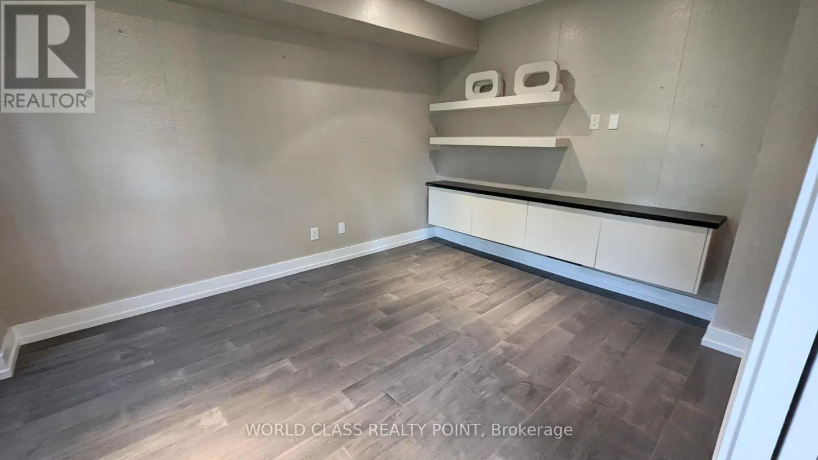 22 GESHER CRESCENT