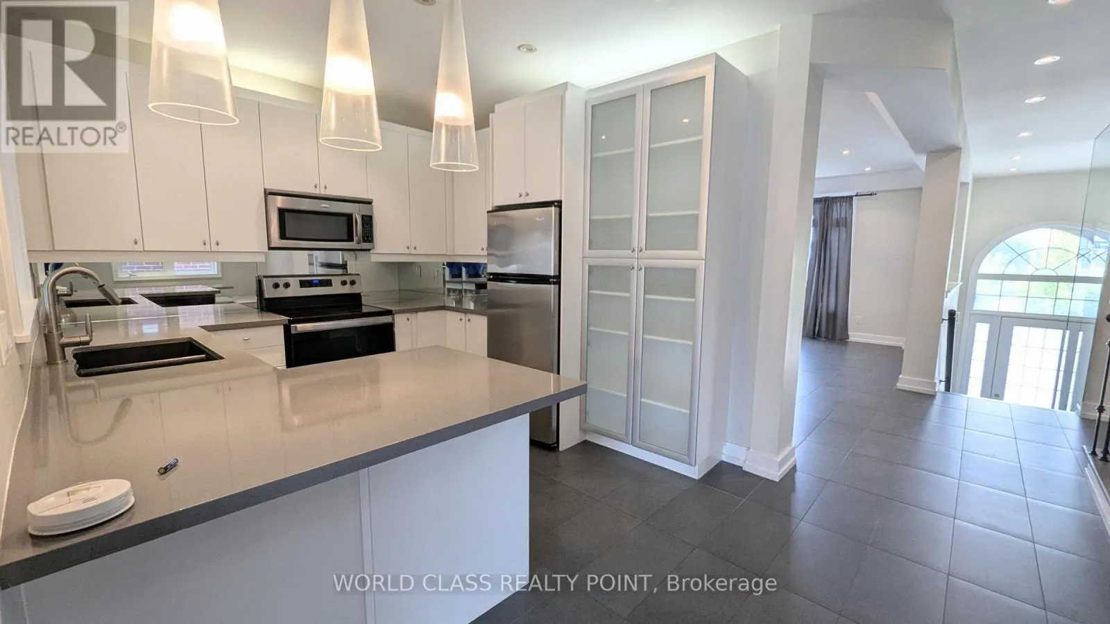 22 GESHER CRESCENT