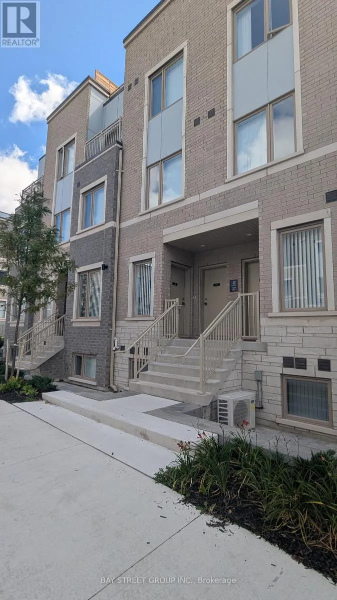 293 - 140 HONEYCRISP CRESCENT