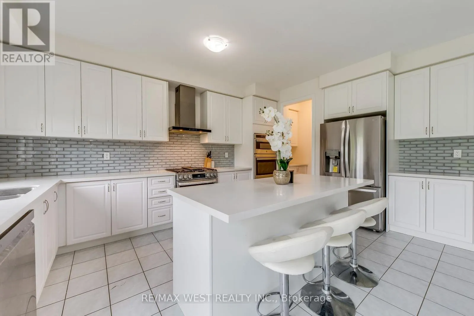 286 DANNY WHEELER BOULEVARD