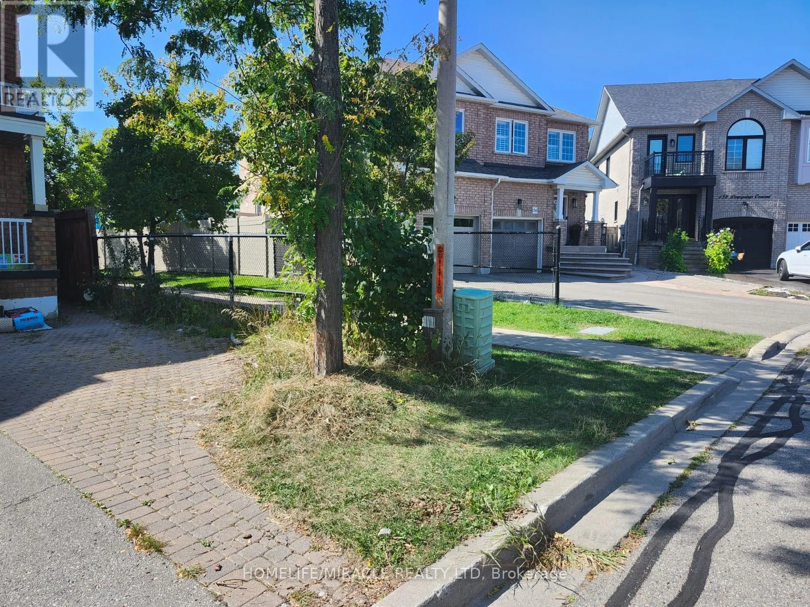 132 DEEP SPRING CRESCENT