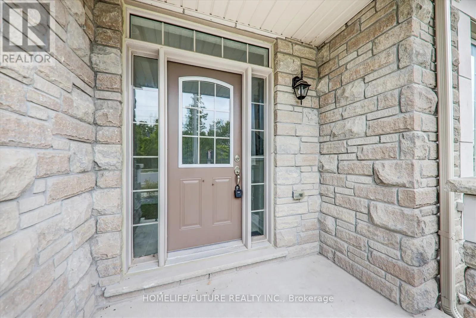 277 KIRKHAM DRIVE