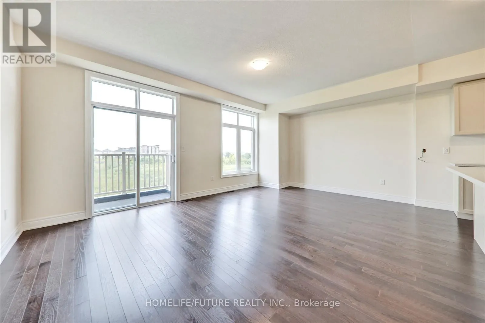 10 ANDRESS WAY