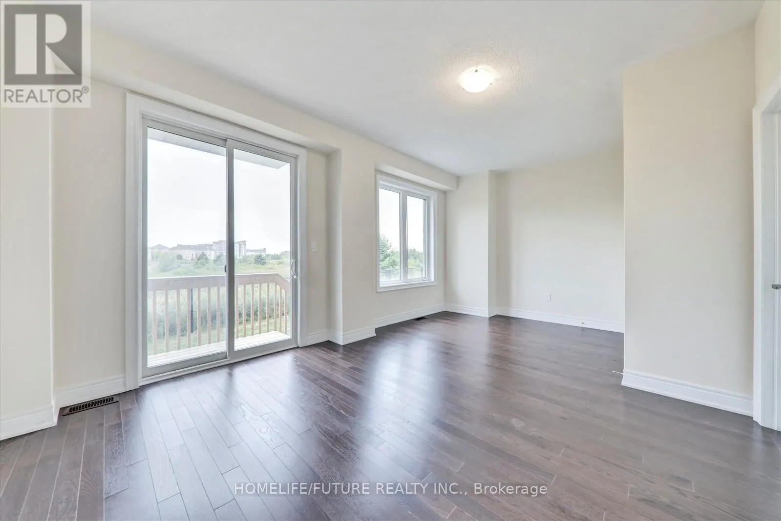 10 ANDRESS WAY