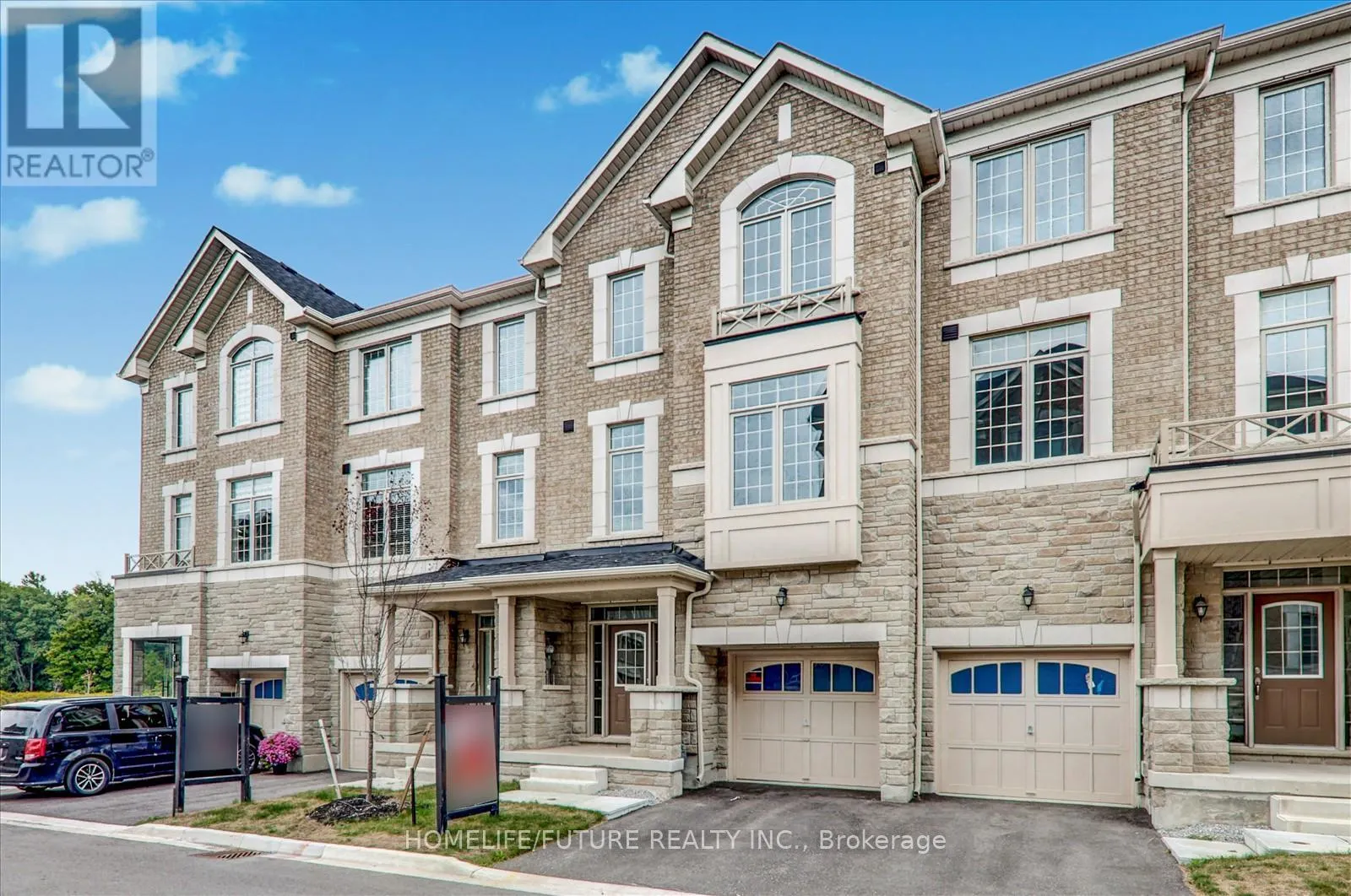 10 ANDRESS WAY