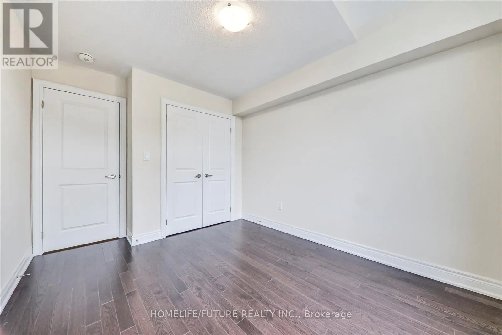 10 ANDRESS WAY