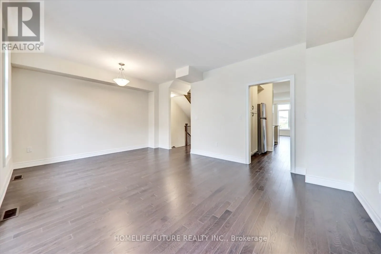10 ANDRESS WAY