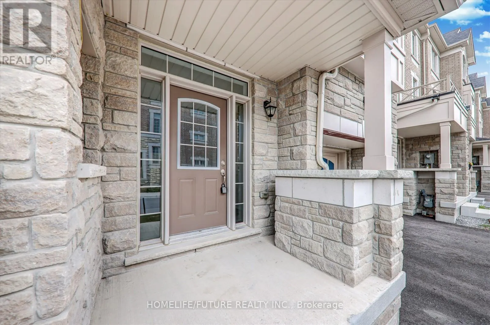10 ANDRESS WAY