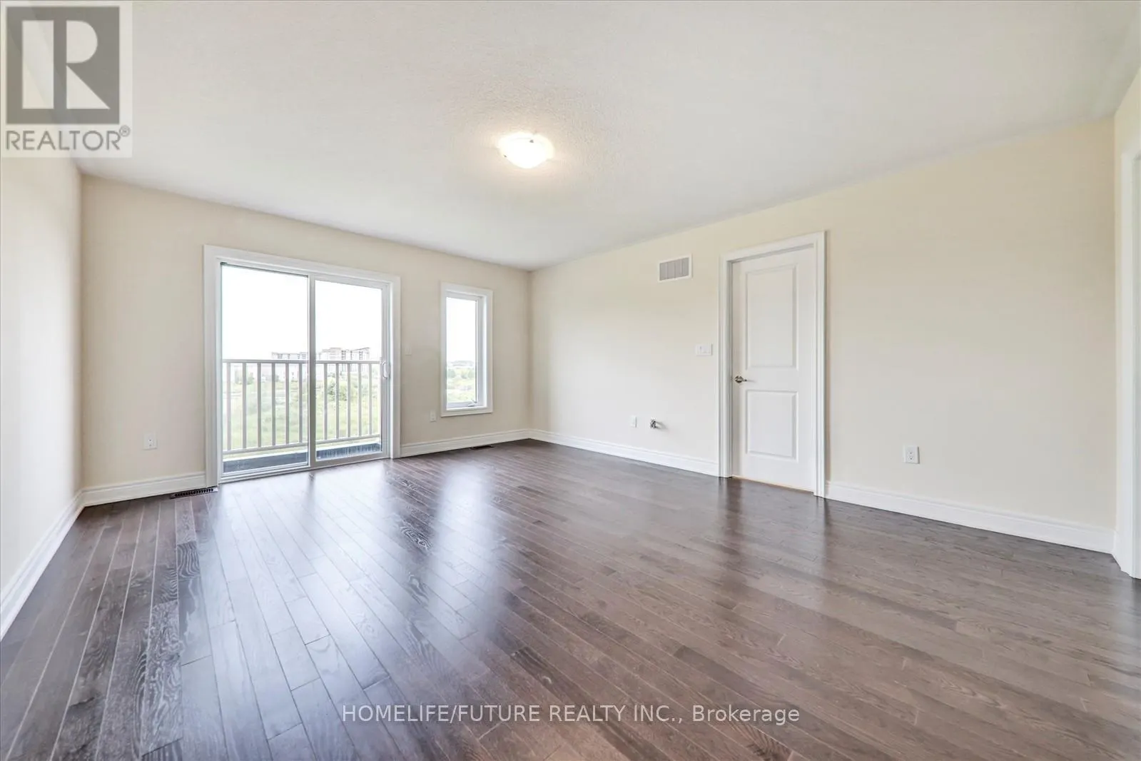 10 ANDRESS WAY