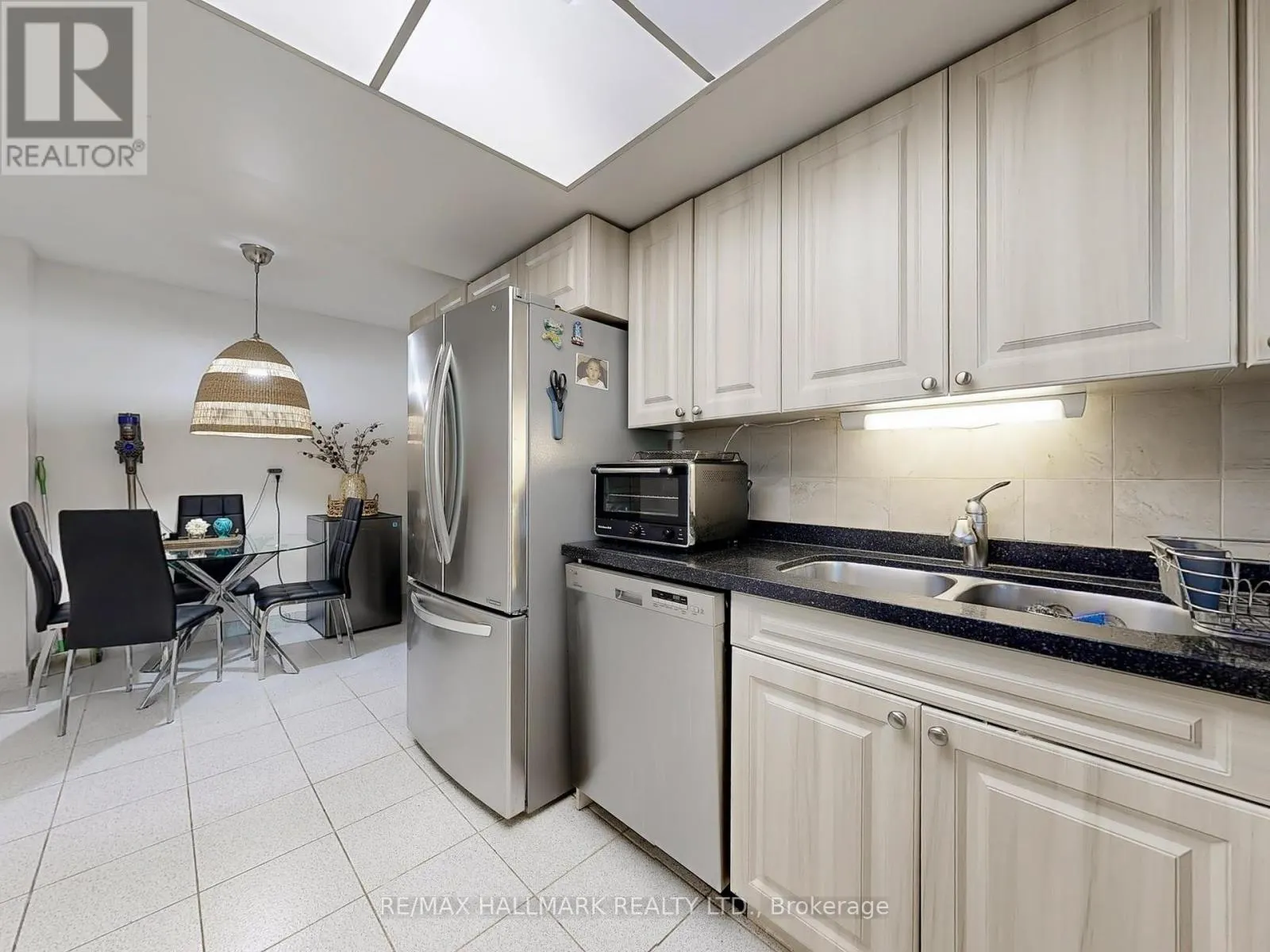223 - 7805 BAYVIEW AVENUE