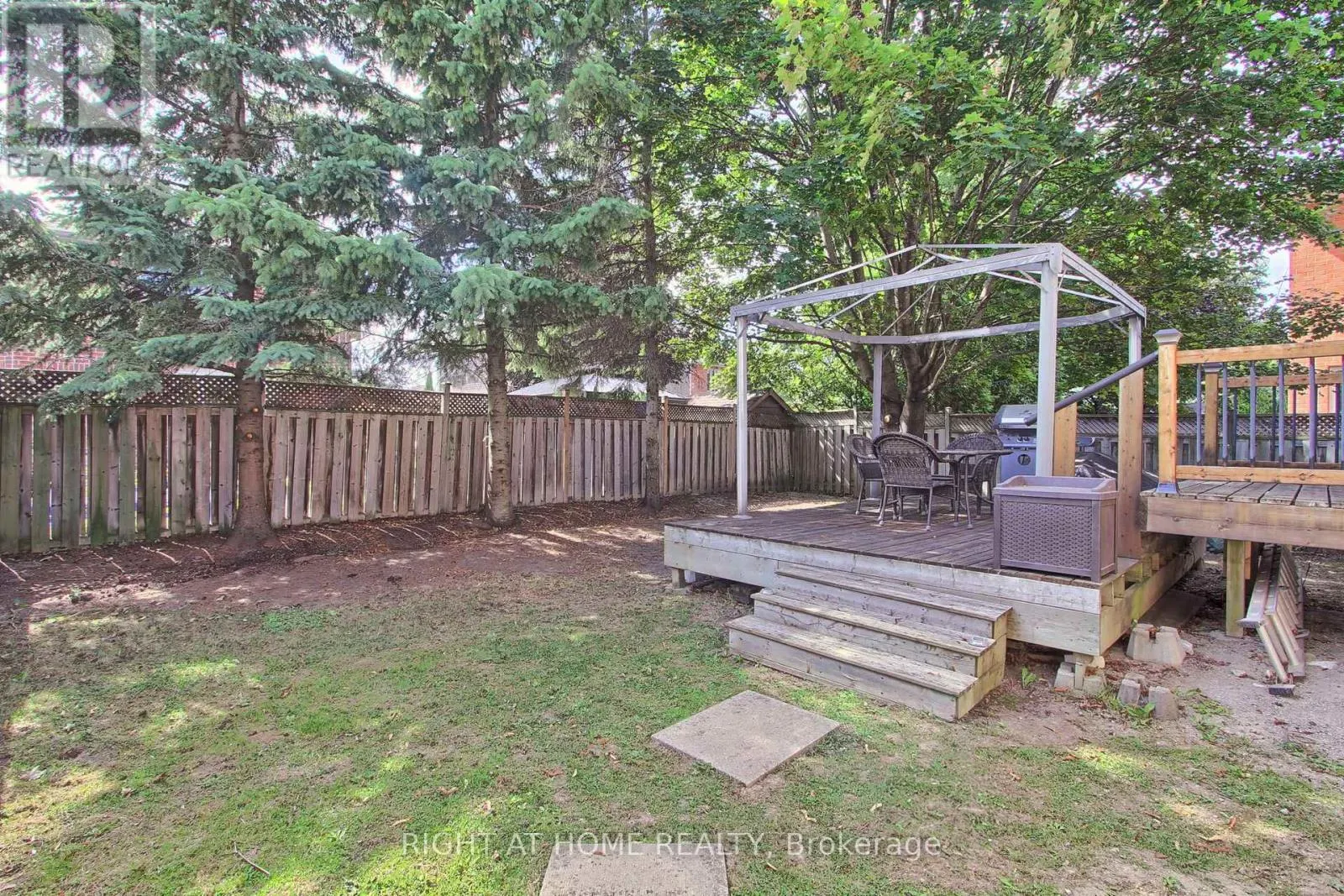 290 CLEARMEADOW BOULEVARD
