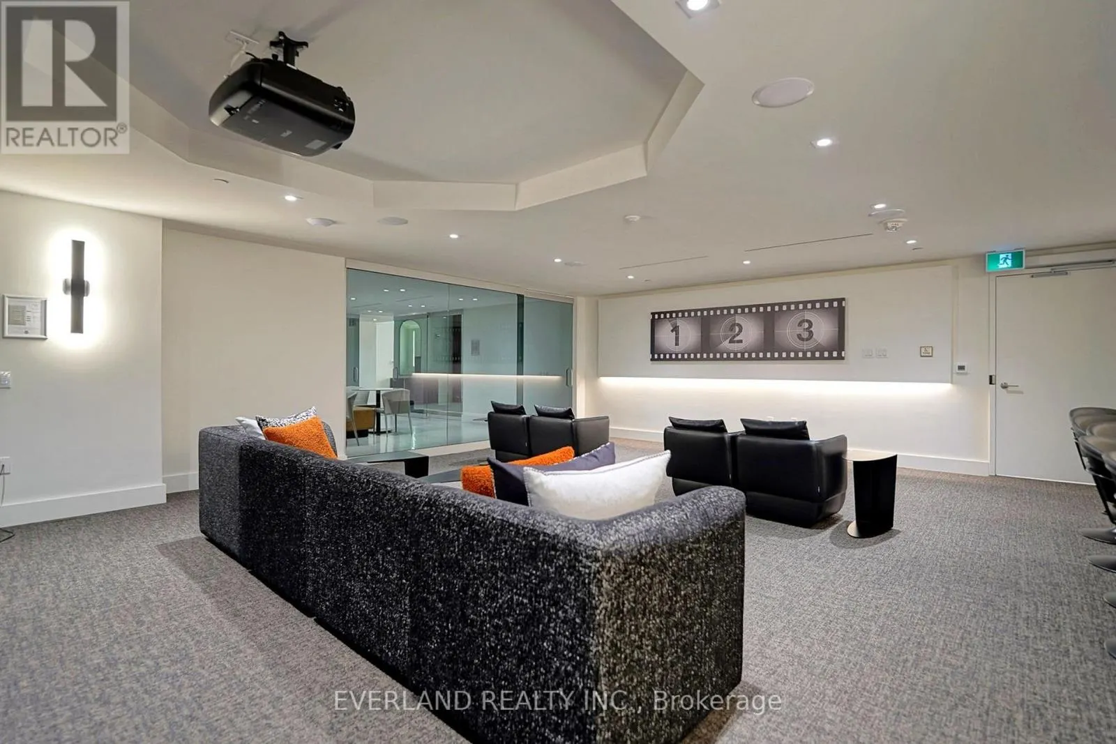 709E - 8868 YONGE ST STREET