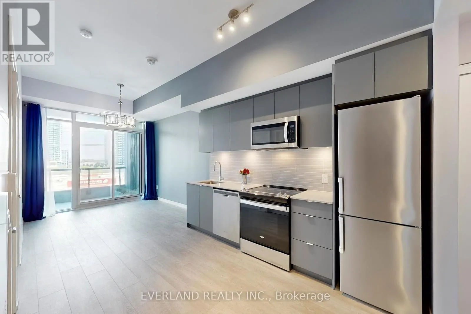 709E - 8868 YONGE ST STREET