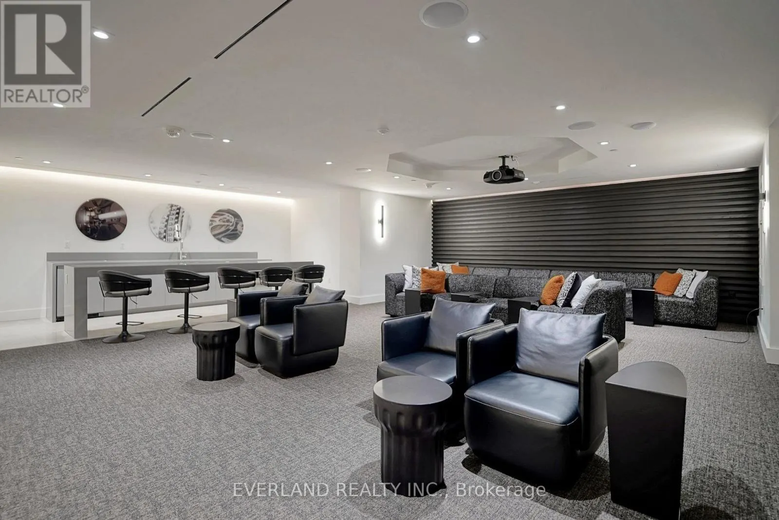 709E - 8868 YONGE ST STREET