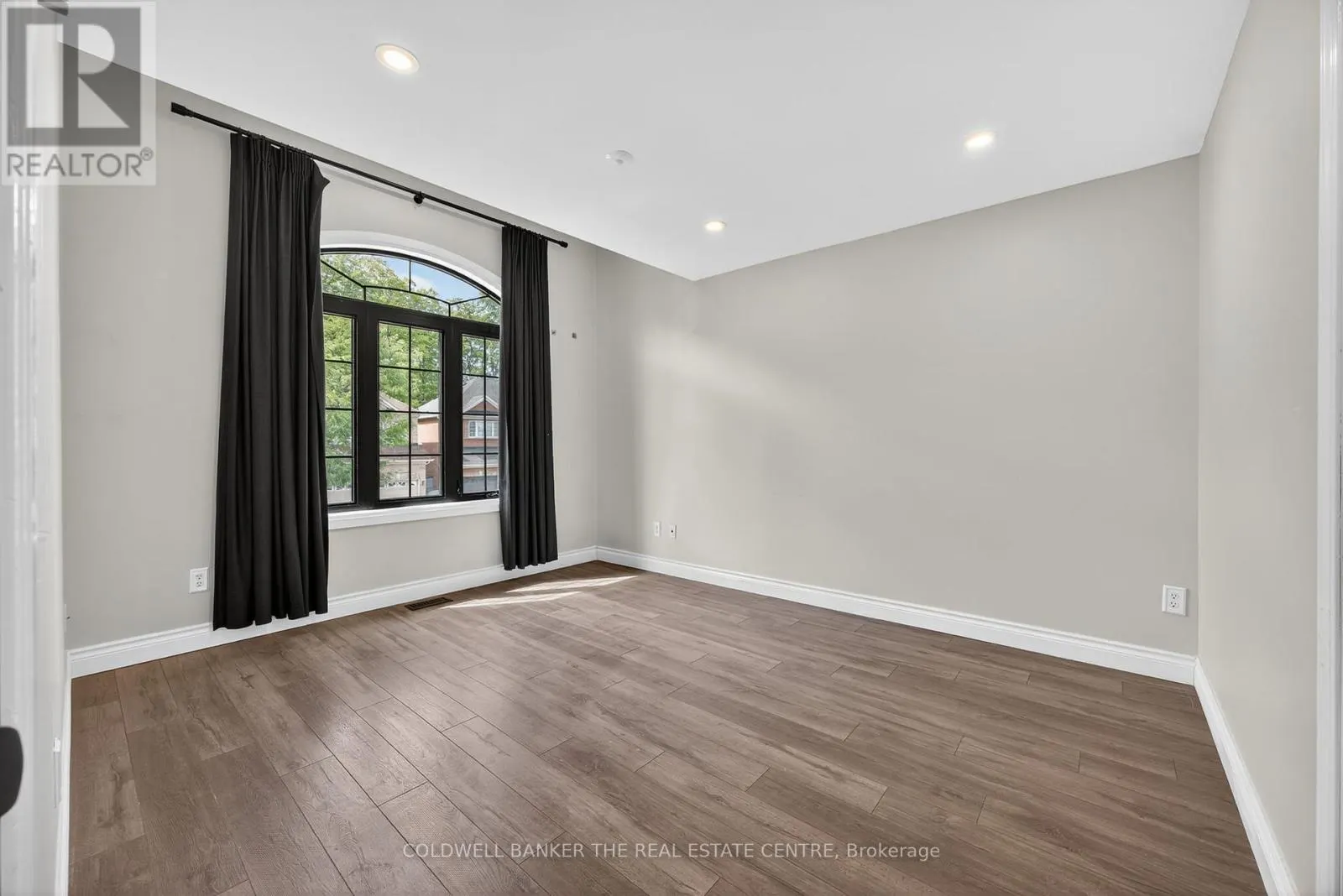 369 DOWSON LOOP