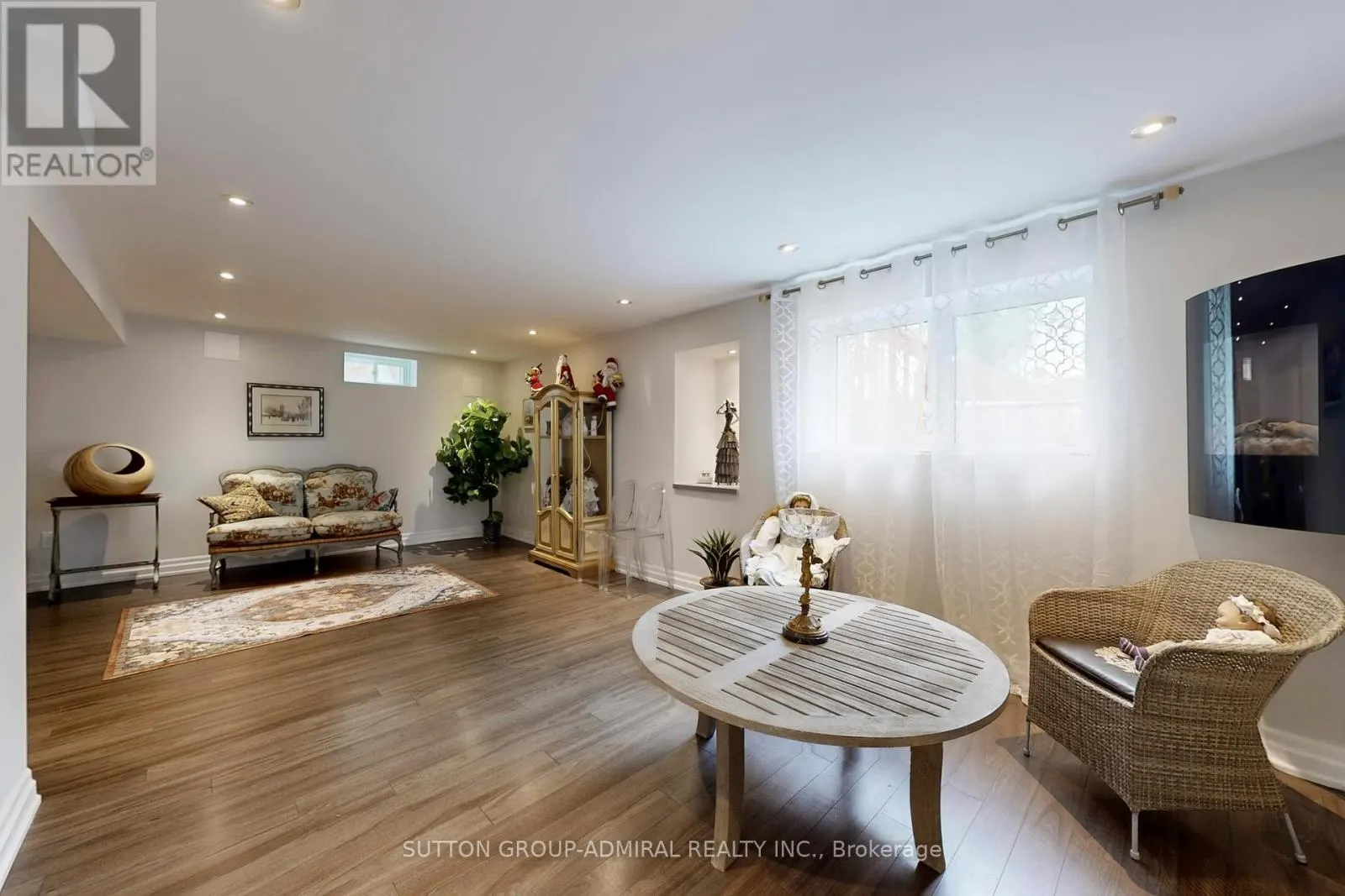 62 WATERTON WAY