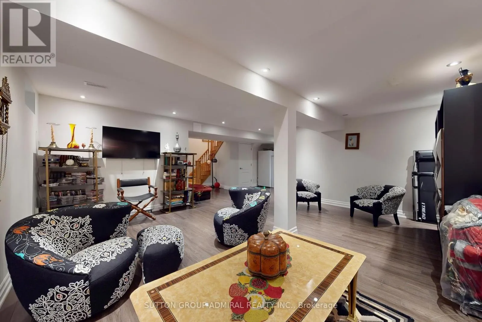 62 WATERTON WAY