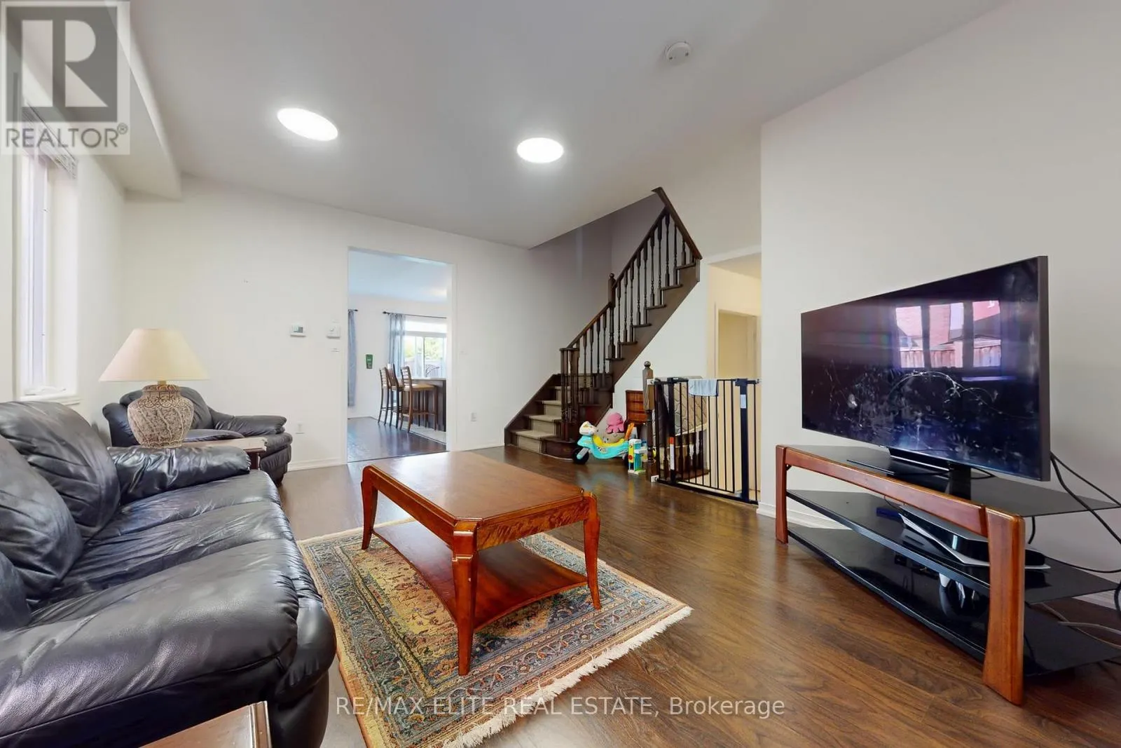 1215 MCCRON CRESCENT