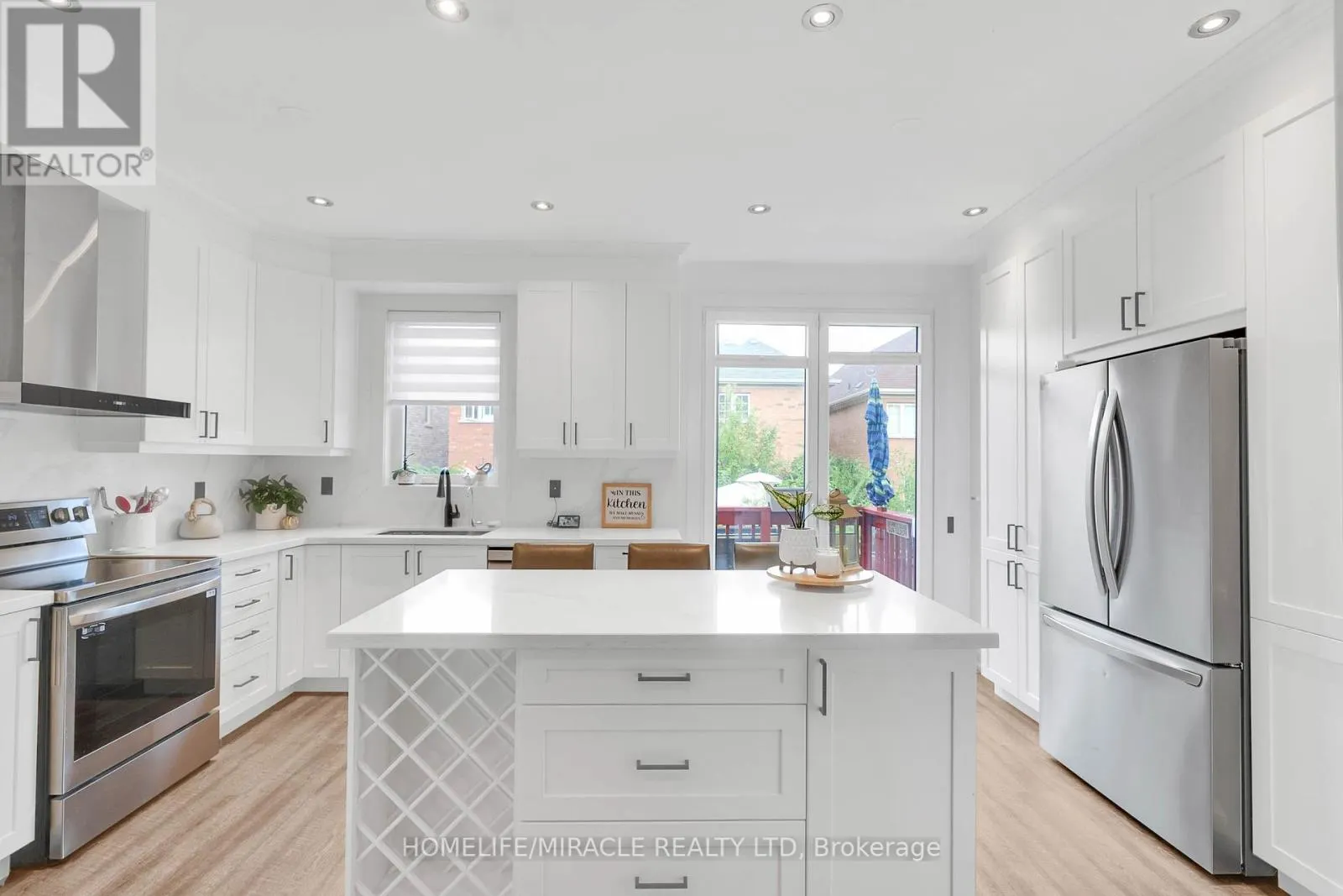 399 LADY NADIA DRIVE