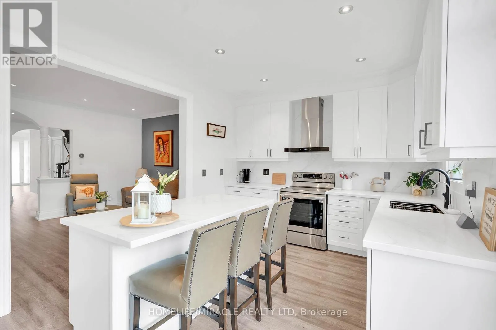 399 LADY NADIA DRIVE